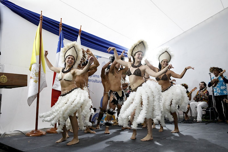 danza rapa nui en Santiago